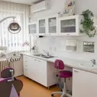 4 obrázok firmy STONEK S.R.O. - MUDR. KUČERA JÁN, MDDR. LUČIVIANSKÁ ZDENKA Zubárstvo v Košice KI